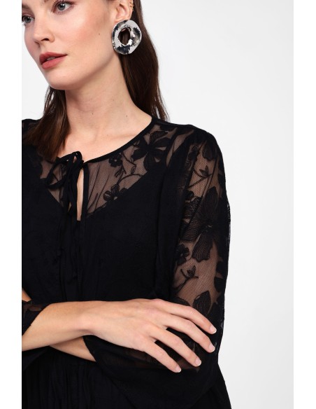 Vestido Curto Com Estampa Floral Dixie