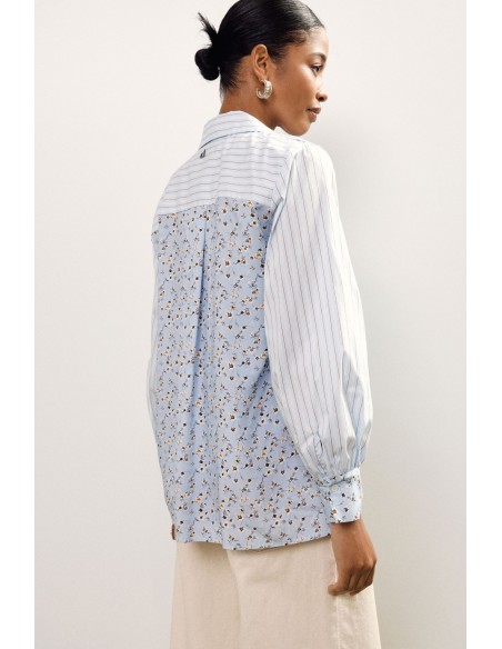 Camisa às Riscas e Flores com Bolso Frontal Dixie