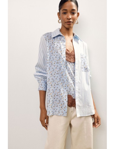 Camisa às Riscas e Flores com Bolso Frontal Dixie