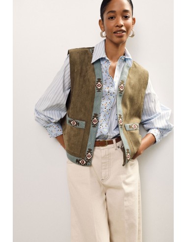 Colete com acabamentos bordados e bolsos frontais Dixie