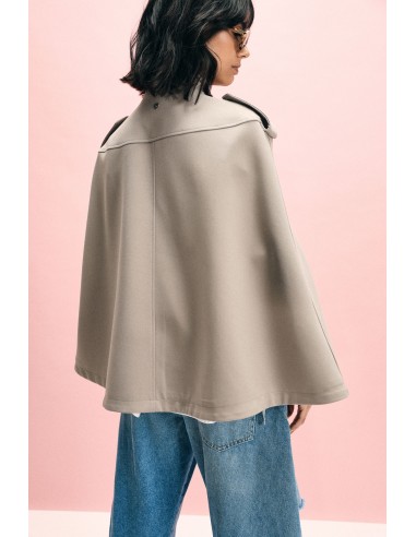 Casaco tipo capa de duplo peito com ombreiras Please