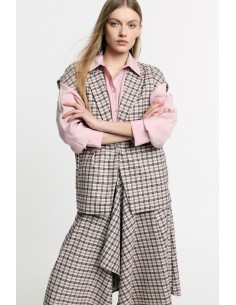 Colete com padrão xadrez e fecho de botão Please