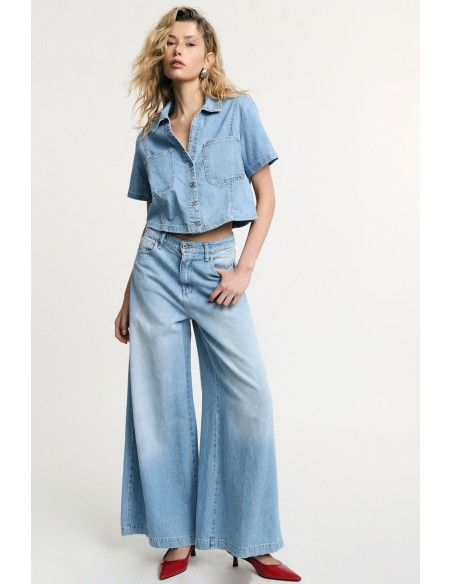 Jeans de perna larga, de cintura alta, com bolsos Please