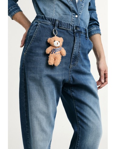 Jeans Baloon Fit com Cintura Alta e Porta-Chaves Ursinho Please
