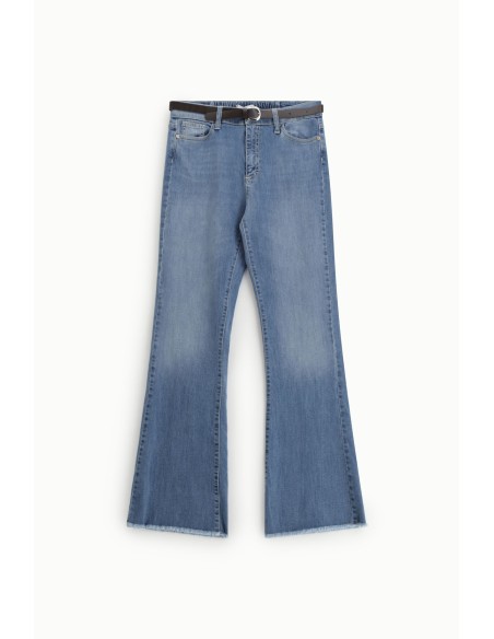 Jeans Flare com Barra Desfiada e Cinto Please