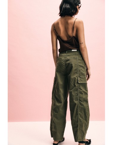 Calças palazzo com bolsos cargo cintura alta Please