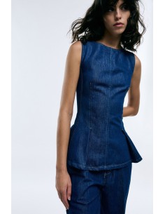 Top Sem Mangas Com Costuras à Vista e Zíper Please