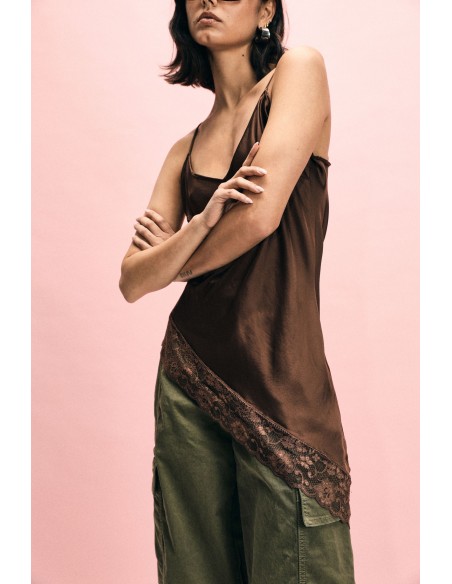 Top Alças Finas Decote em V e Borda em Renda Please