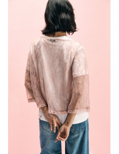 Top com renda e mangas 3/4 transparentes Please 2