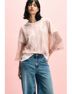 Top com renda e mangas 3/4 transparentes Please