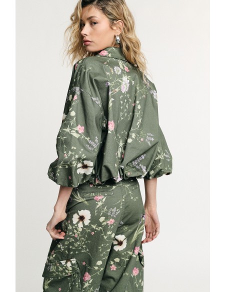 Bomber curta com fecho de correr e estampado floral Please