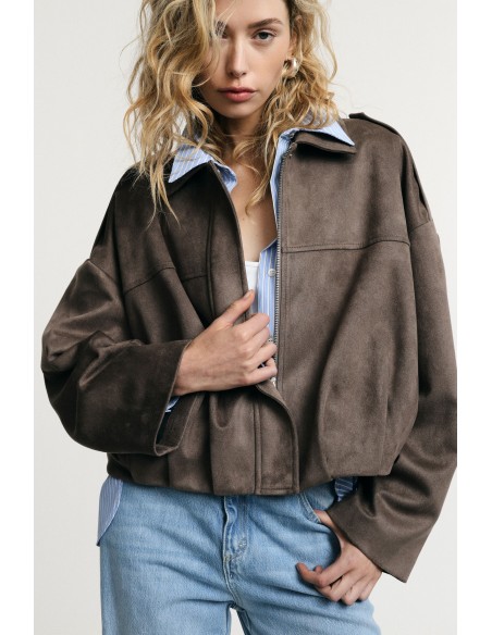 Bomber Curto com Fecho de Correr e Ombros Estruturados Please