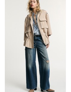 Parka Curta Bolsos Frontais Mangas Amplas Please