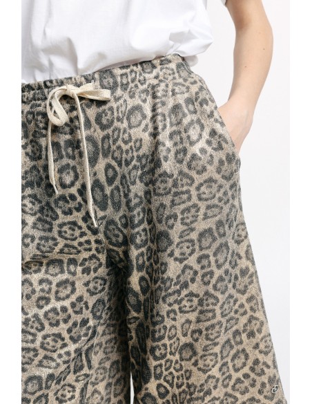 Bermudas Estampa Animal com Cordão Please