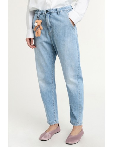 Jeans Balloon Fit com porta-chaves ursinho Please