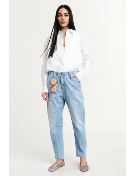 Jeans Balloon Fit com porta-chaves ursinho Please