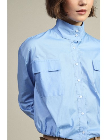 Camisa Cropped com Bolsos Frontais e Colarinho Alto Dixie