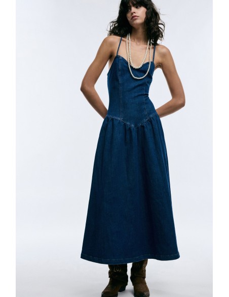 Vestido Longo com Alças e Decote em Coração Please