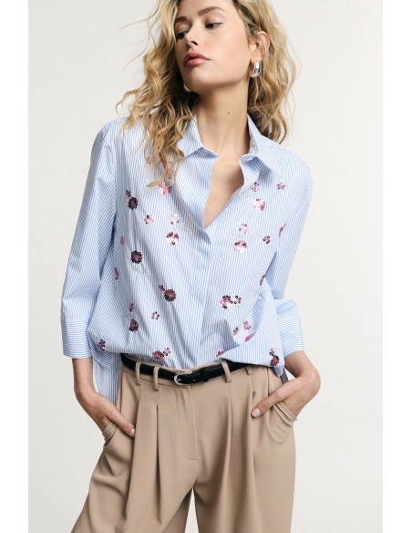 Camisa riscada com flores bordadas e mangas 3/4 Please