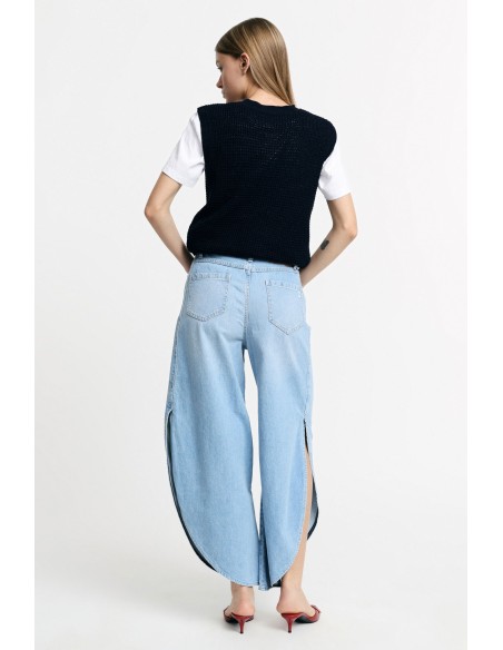 Jeans De Perna Larga Arredondada Com Fendas Laterais Please